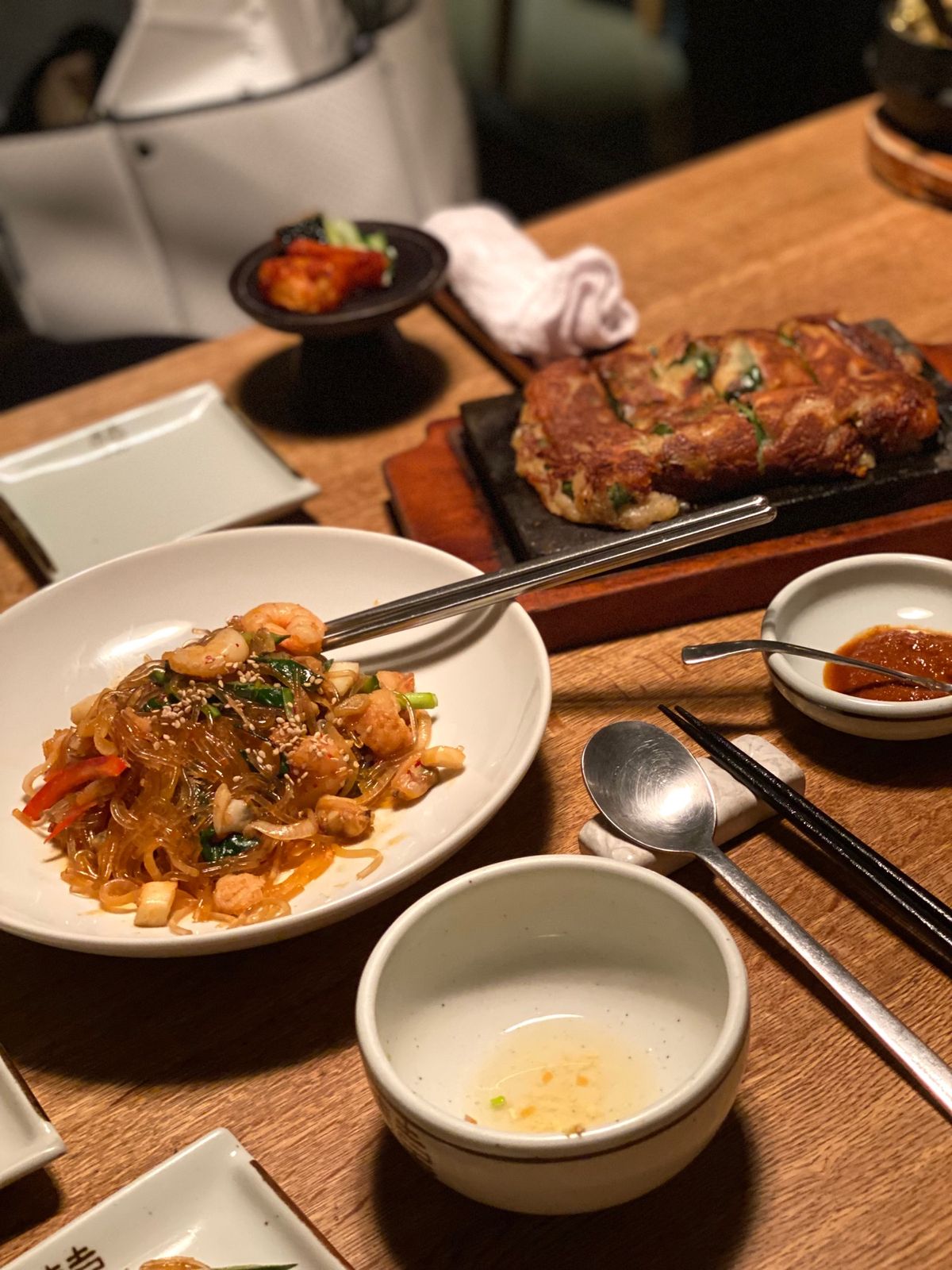 水刺間

セレモニー前日は同期と韓国料理へ🍴
メインは牛しゃぶだったんだけ...