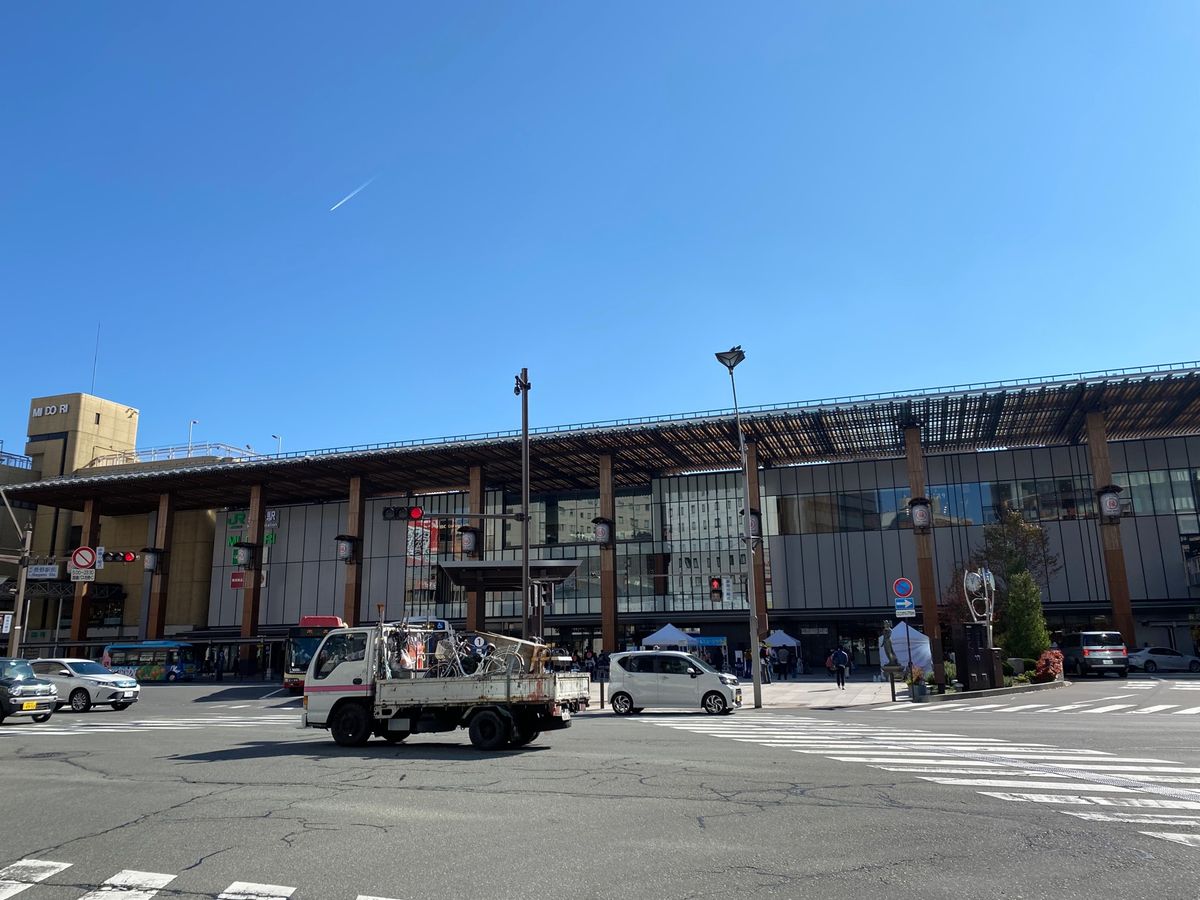 長野市
●長野駅
長野駅のMIDORIのお土産コーナーが毎回の楽しみ
●信...