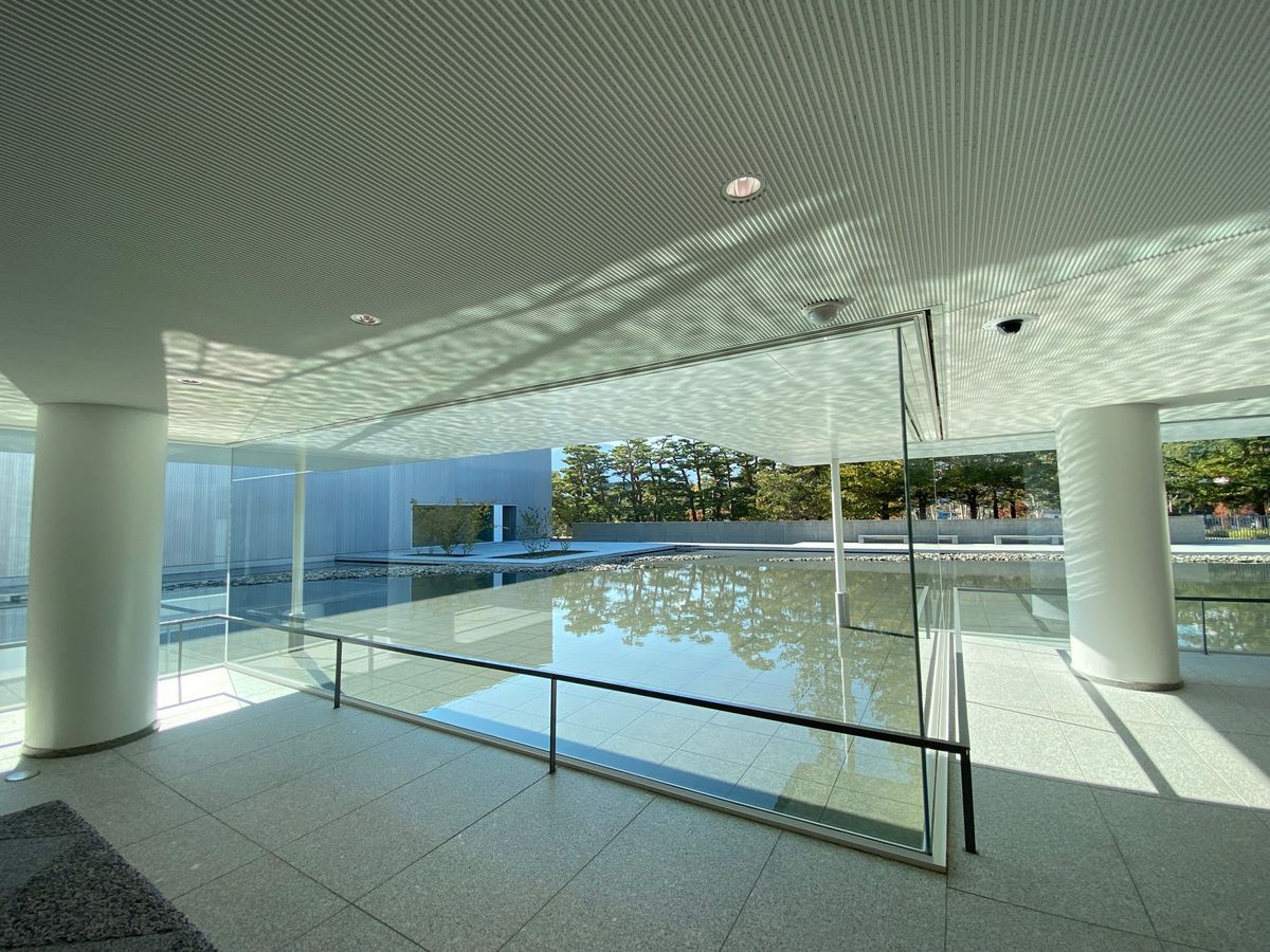 長野
●長野県立美術館と東山魁夷館

東山魁夷館は季節ごとに展示品を替えて...