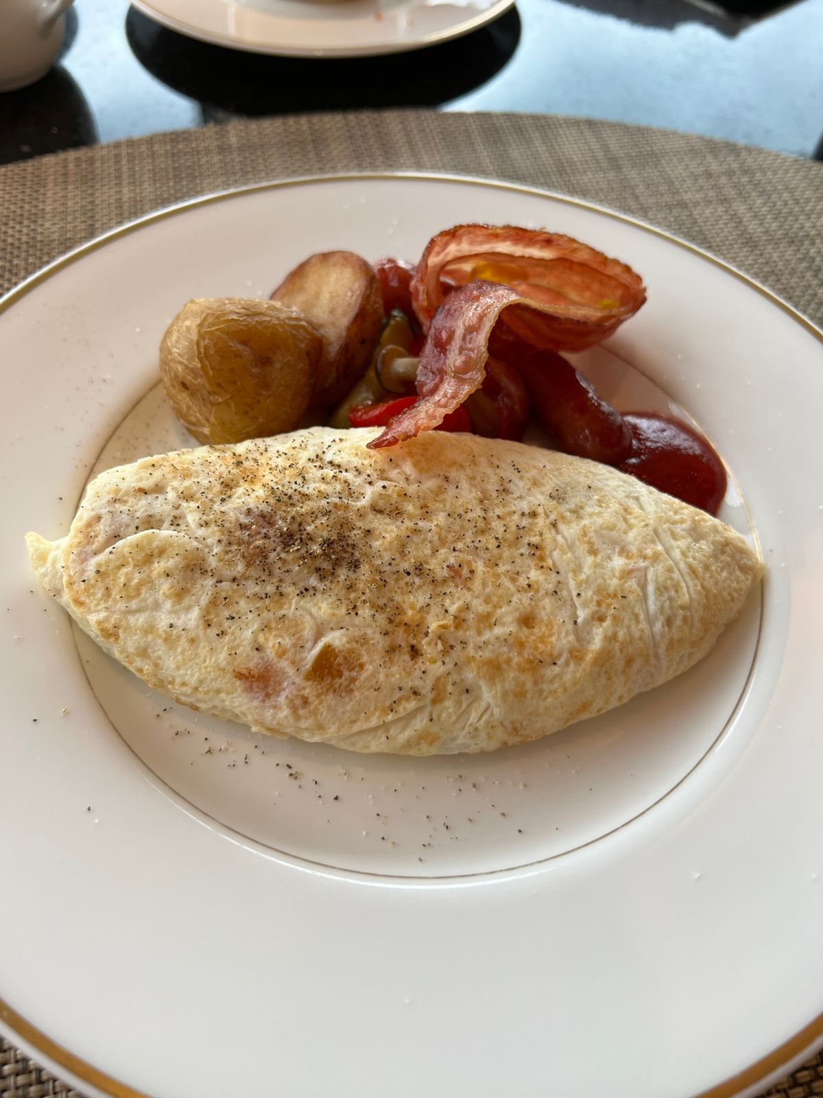 クラブラウンジ潜入。なんかゴージャス