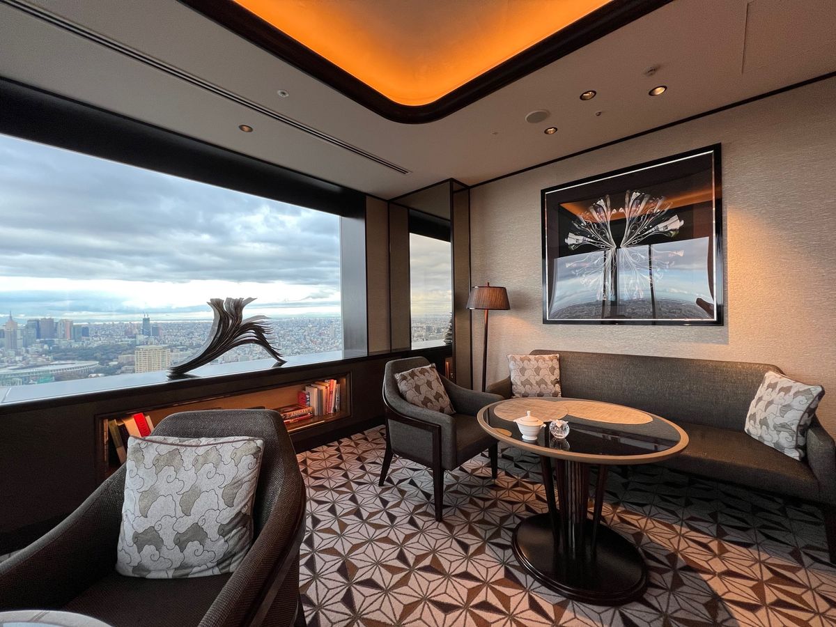 クラブラウンジ潜入。なんかゴージャス