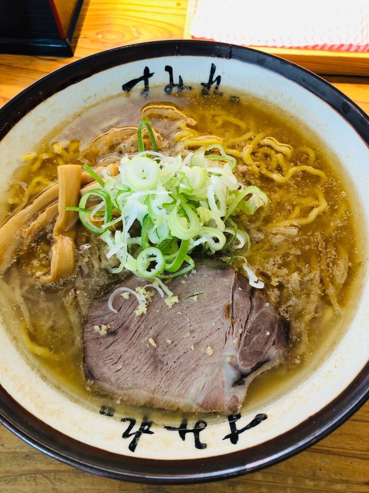 すみれ🍜