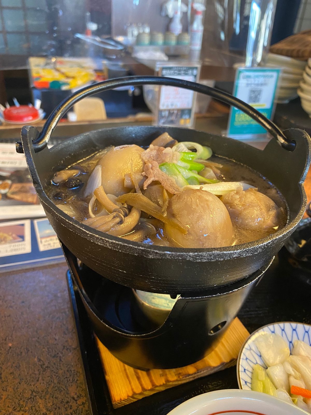 仙台到着。
レンタカーを借りて山形の山寺へ🚗
ランチは板そばと芋煮を食べま...