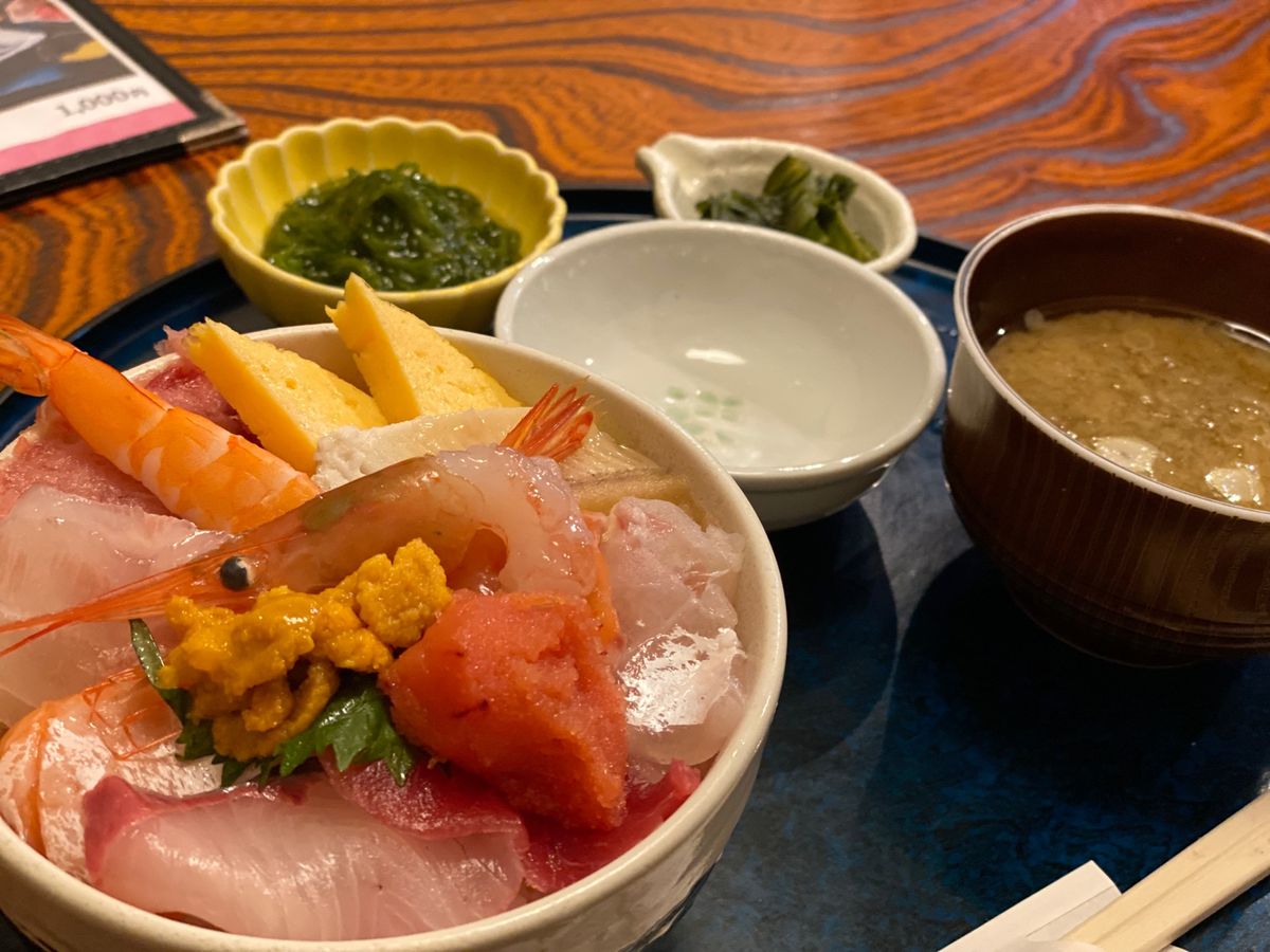 美味しかったもの。
①松島町のホテル浦島荘の晩ご飯
②山形県蔵王温泉街で食...