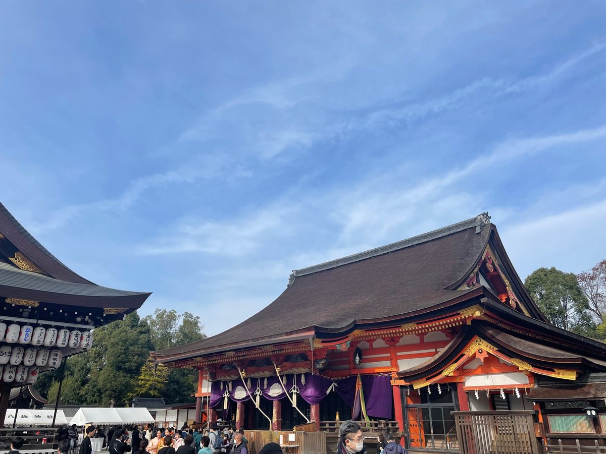 今日は京都の紅葉。先ずは八坂神社と円山公園。