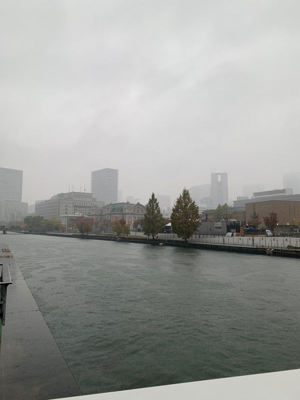 日本・大阪府「神戸ひとり旅」の写真：雨がひどくて近くにあったお店に避難して昼...