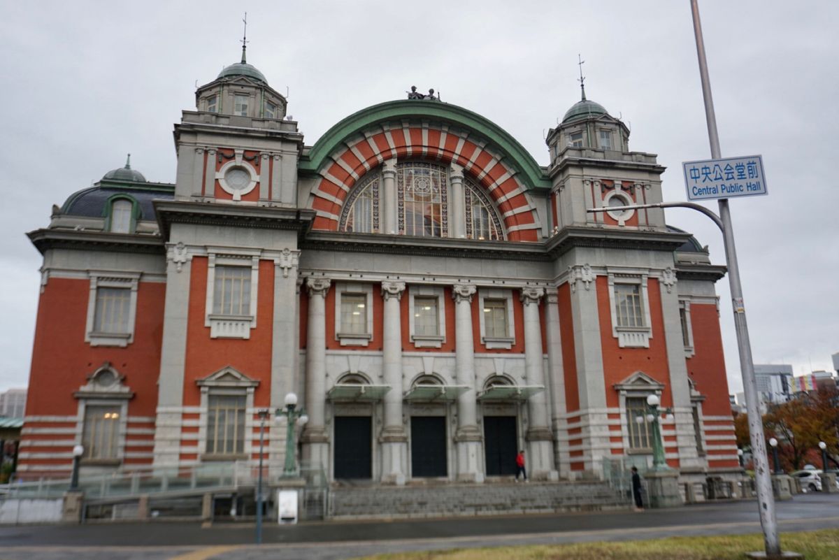 雨がひどくて近くにあったお店に避難して昼食
お店を出たら雨が小降りになって...
