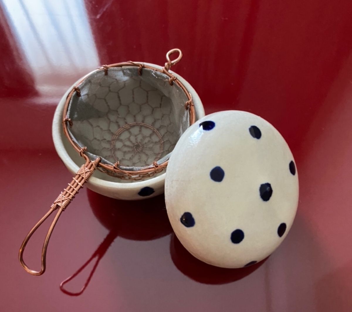 京都

●本能寺跡
●辻和金網の食パン焼き網
●辻和金網の作業場
●沖縄の...