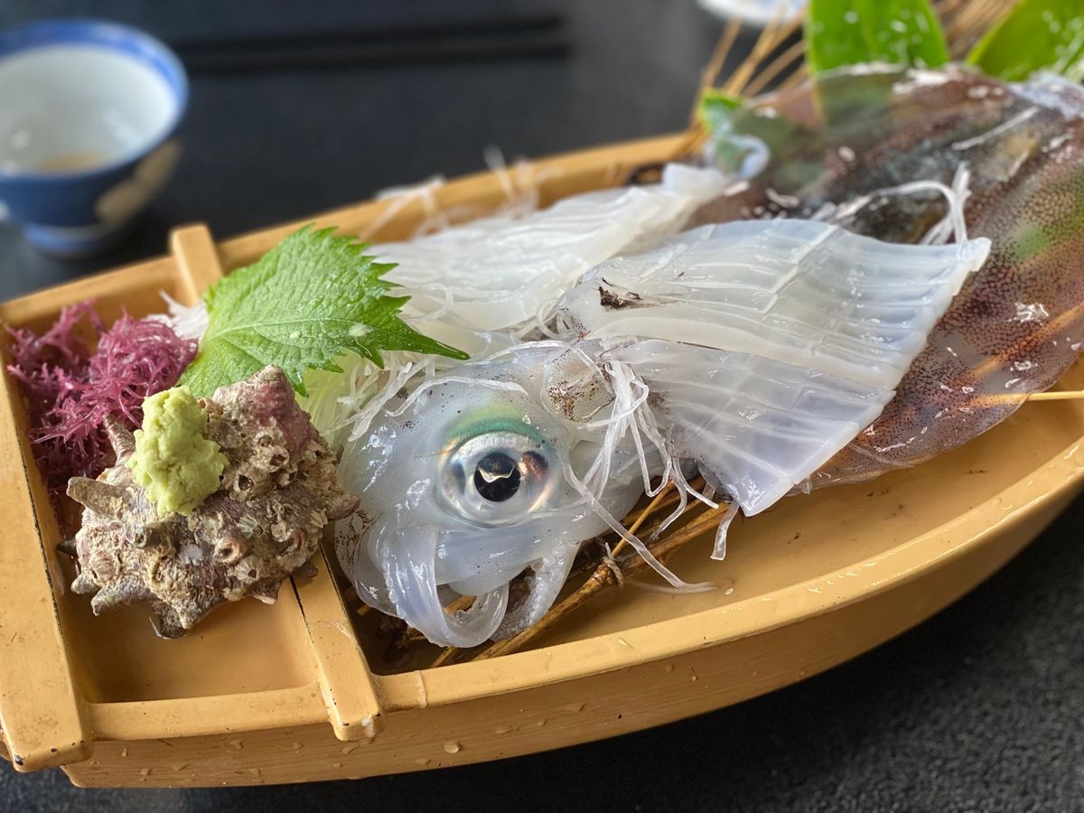 通常イカを食べに行くときは
かなり早めの時間帯に行くんだけど
久々だったか...