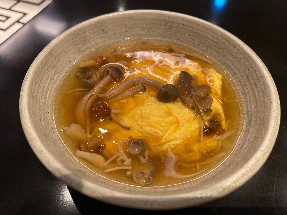 お粥で始まる朝食は、麺で締めて大満足。