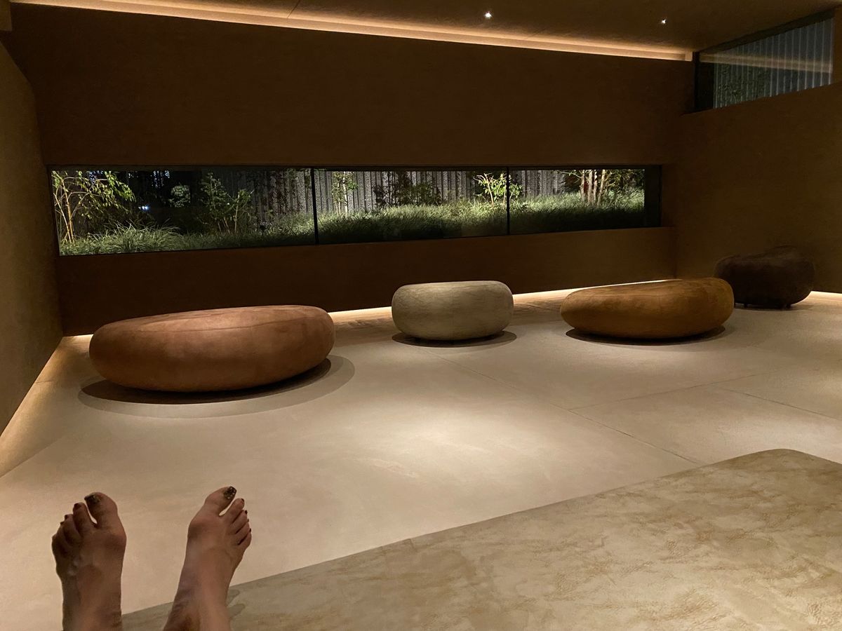 ホテルのフロント周辺です