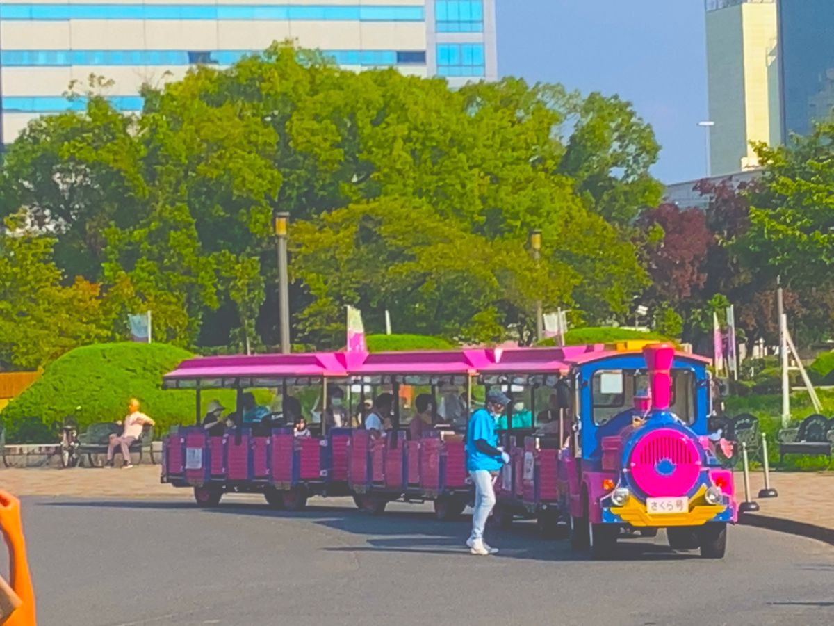 ⭐︎大阪城公園⭐︎
①R Baker Inspired by court ...