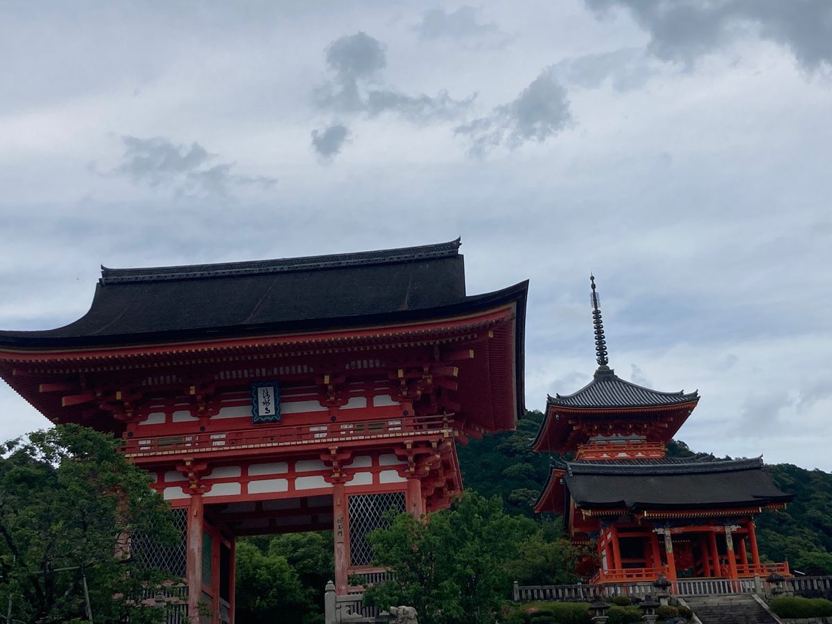 ⭐︎京都散策⭐︎
①霊山歴史館
②ニ寧坂
③④清水寺

天気の悪さ😂