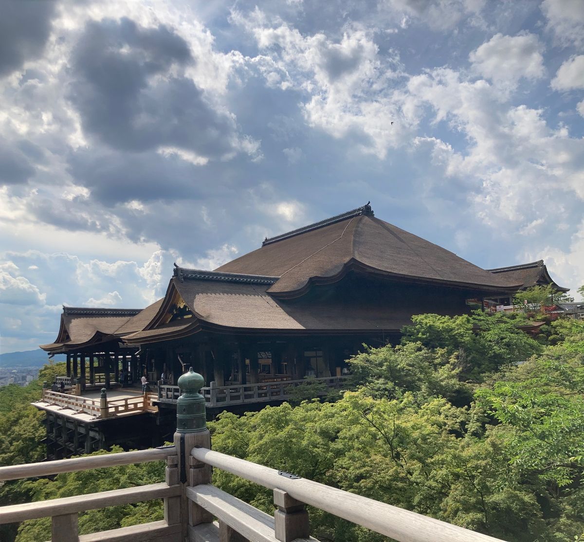 ⭐︎京都散策⭐︎
①霊山歴史館
②ニ寧坂
③④清水寺

天気の悪さ😂