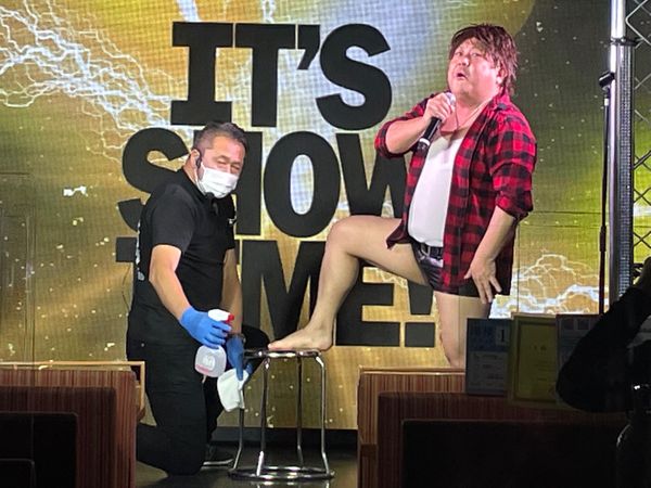 日本・新宿「モノマネレストラン キサラ」の写真