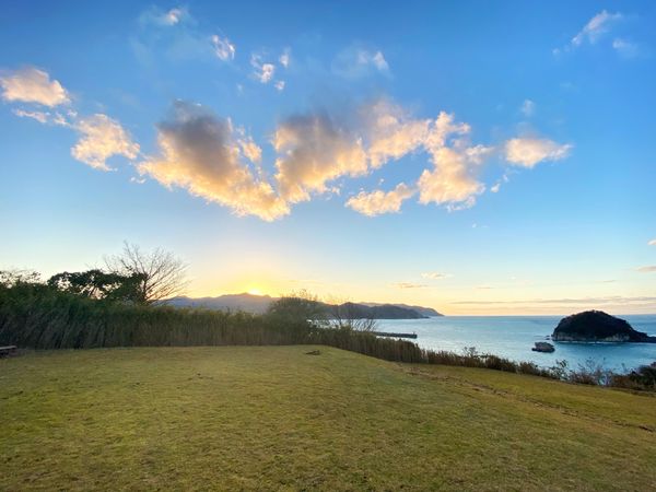 日本・出石城「カニ大満足旅行」の写真：日本の夕陽百選
ゆうなぎの丘