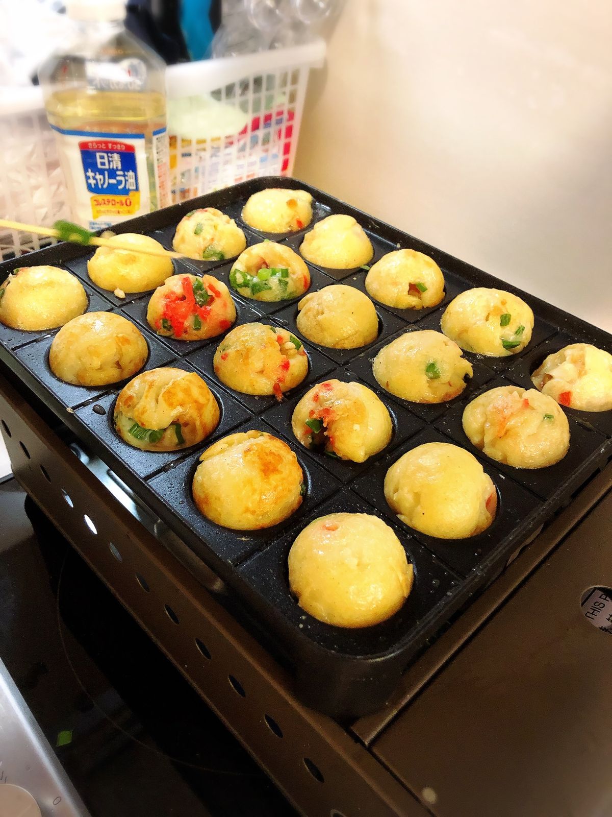 シンガポールの駐在員とたこ焼きw
食べたかったらしい^ ^
東南アジアのビ...