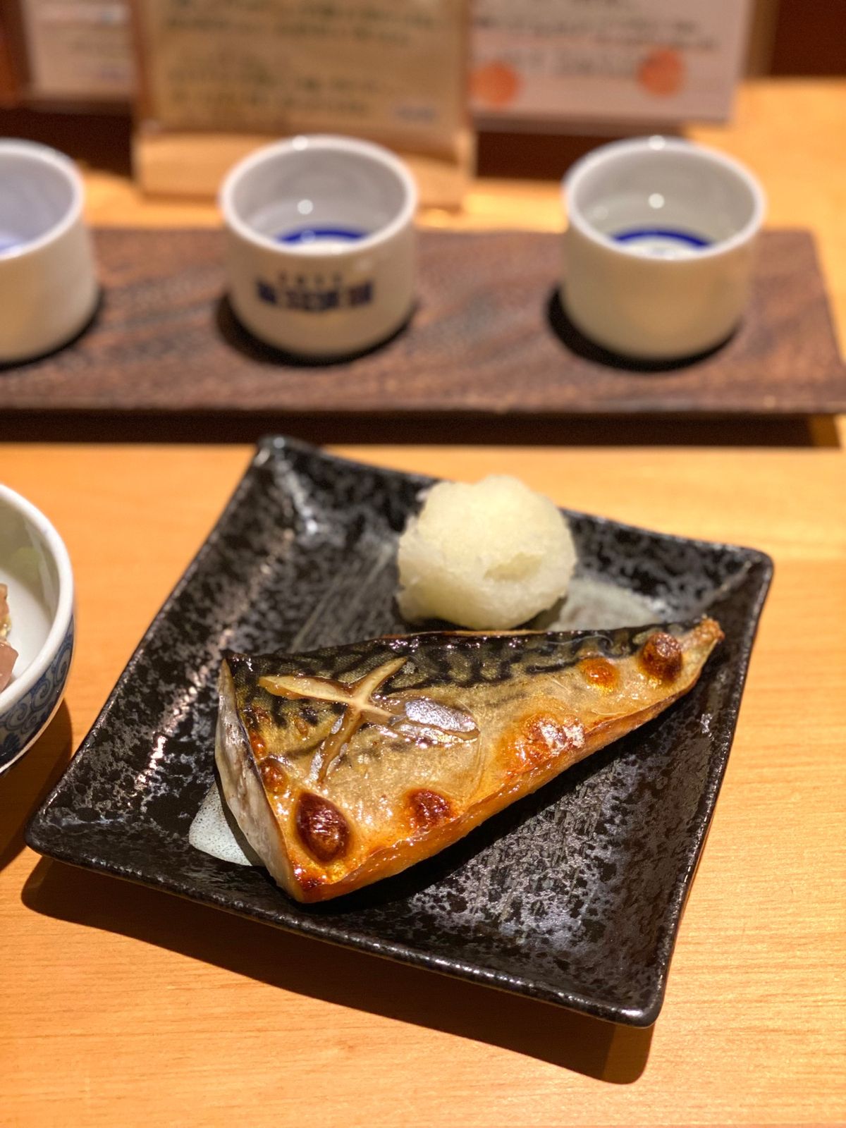 日本酒バル 金澤酒趣

日曜日は市場近くは開いてるお店も少ないので
またま...