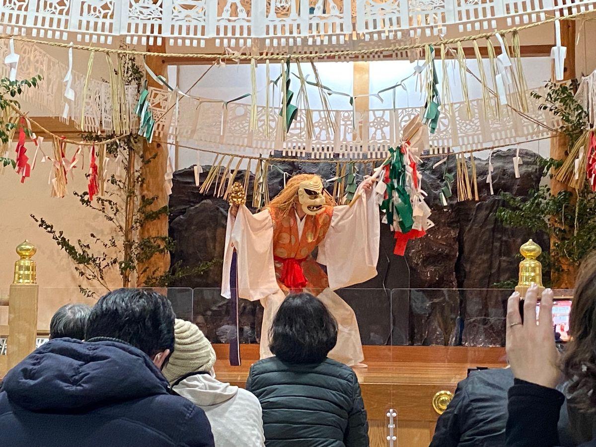 【1日目】
熊本空港から阿蘇山方面を目指します。
赤牛丼
大観峰から阿蘇山...