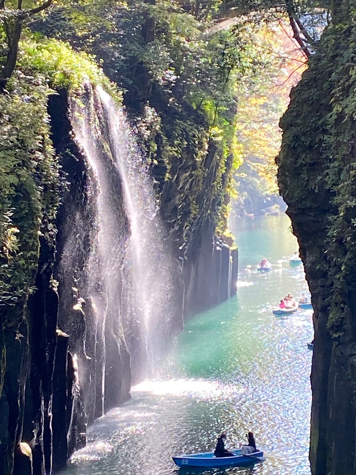 【2日目】
月見ヶ丘から見た雲海
あまてらす鉄道
高千穂峡の三重橋
真名井の滝