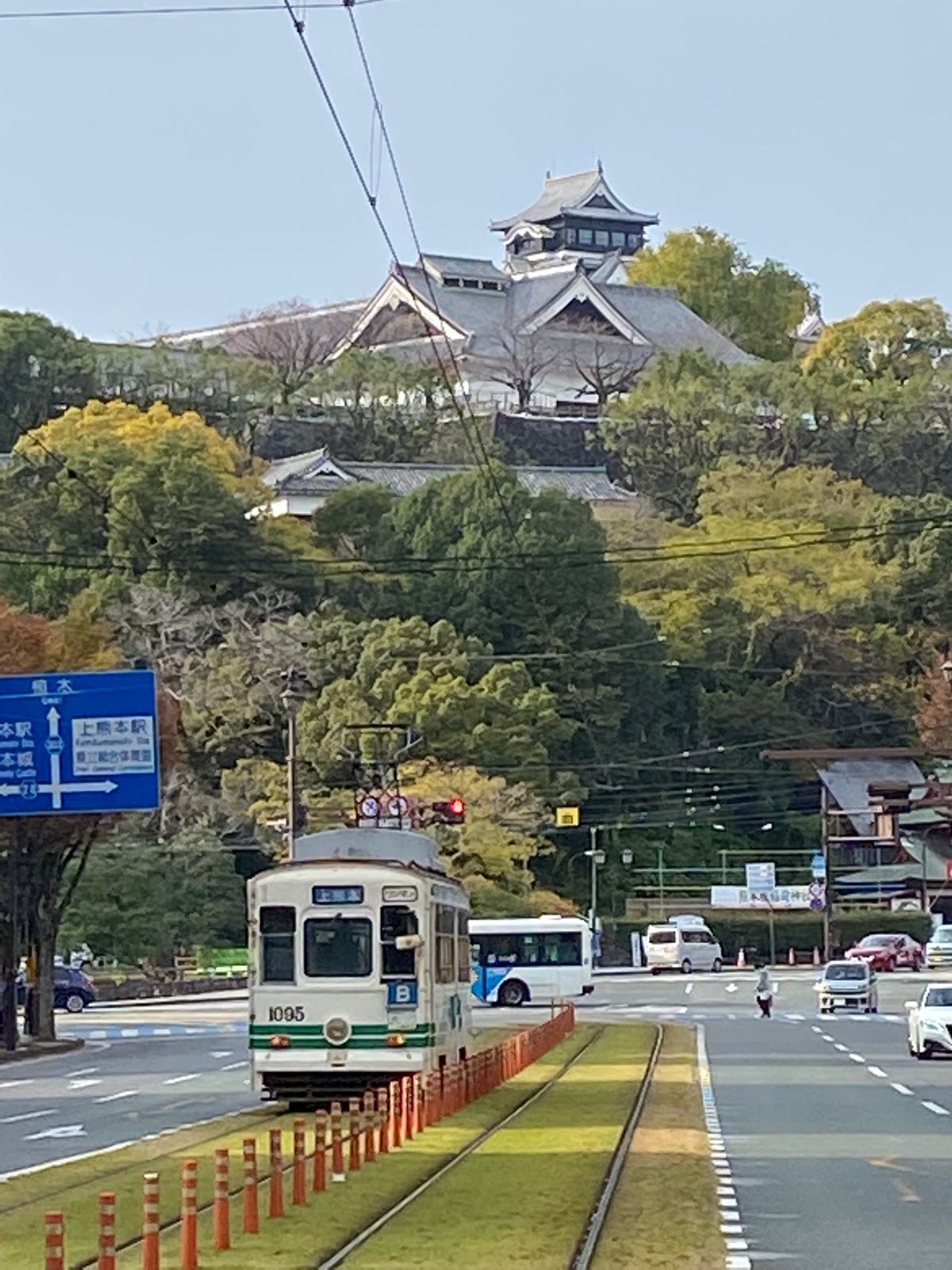 【3日目】
市電から熊本城
水前寺公園
出水神社
馬刺し