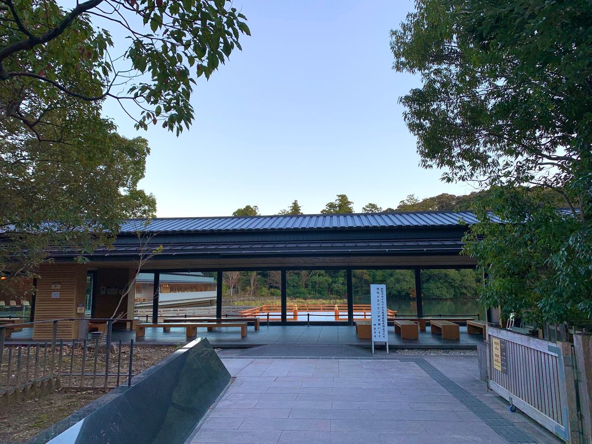 二見浦を後に、閉まる直前の伊勢神宮・外宮へ！！🏃‍♀️🏃‍♂️
*
天照大...