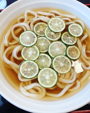 秋に　淡路島へ。
ニジゲンノモリと八浄寺、伊弉諾神宮へ。
讃岐うどんを食べ...