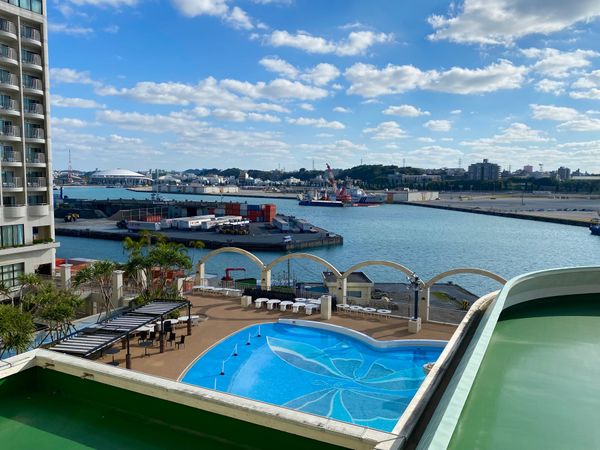 日本・沖縄県「急遽入った2021年最後の沖縄出張」の写真：ロワジールホテル那覇

この日は初めてロ...