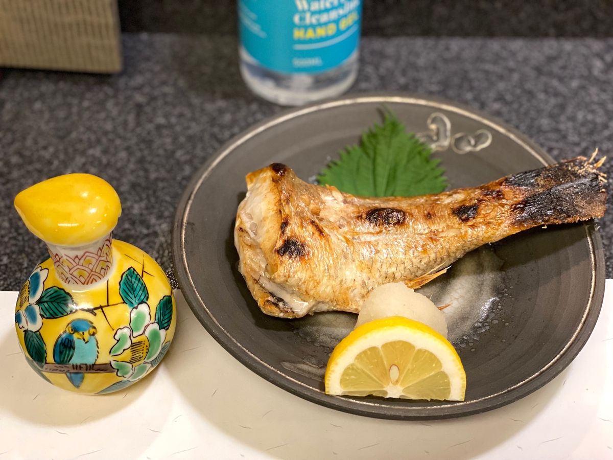 じんや

ずっと気になってた
白子の石焼きが名物の居酒屋さん

仕事納めと...