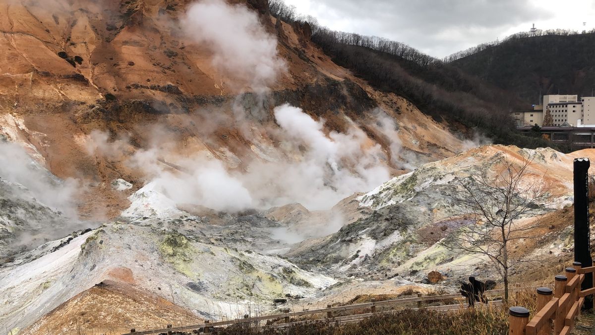 11/11、車で南北海道一周旅スタート！！
まず登別へ向かい！！
この日ち...
