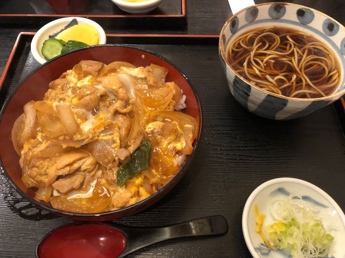 11/11、車で南北海道一周旅スタート！！
まず登別へ向かい！！
この日ち...