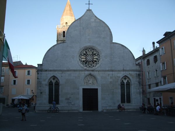 イタリア・トリエステ「トリエステ」の写真：トリエステのすぐ隣(湾の反対側)のムッジ...