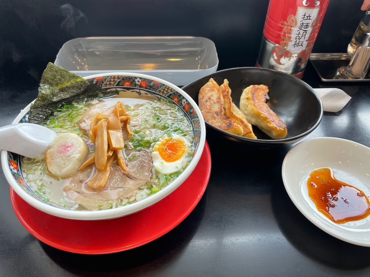 函館到着！まずは「あじさい」で塩ラーメン
#あじさい#塩ラーメン