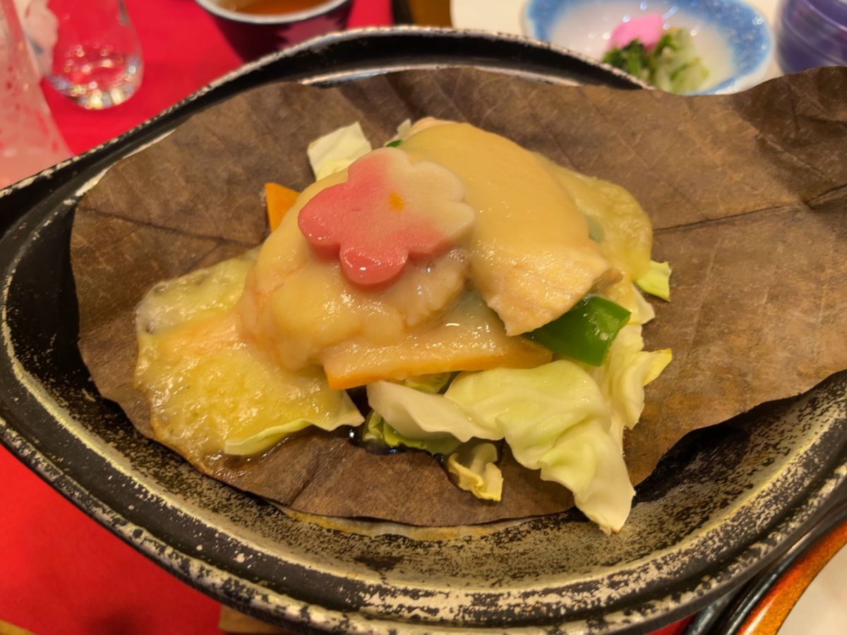 この日のお宿は熊野本宮近くのわたらせ温泉。お料理はみな美味しゅうございました。