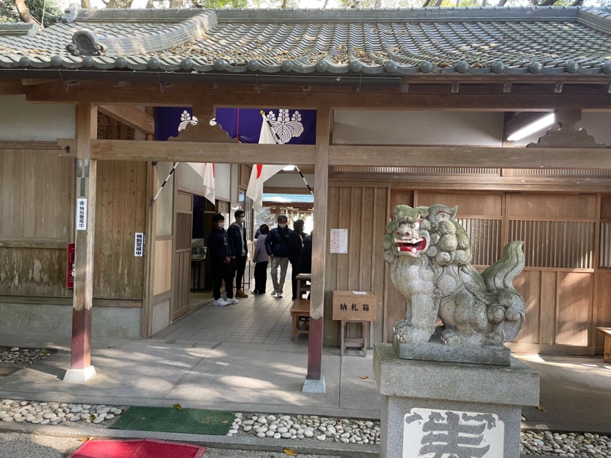 日本最古？と言われる熊野の花の窟神社。イザナギノミコトを祀る神社だそうです...