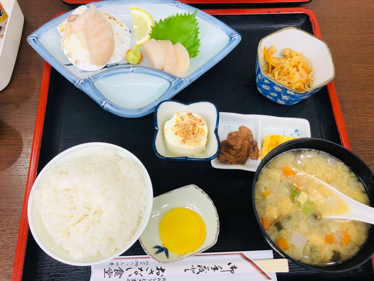 9／18、台風の影響で待望のSL銀河が乗れなかった。そのままで弘前に行き、...