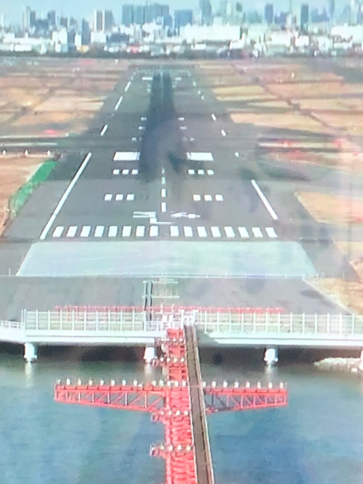 2022年1月3日　晴れ
石垣島から羽田空港に戻ってきました。
機内でちゅ...