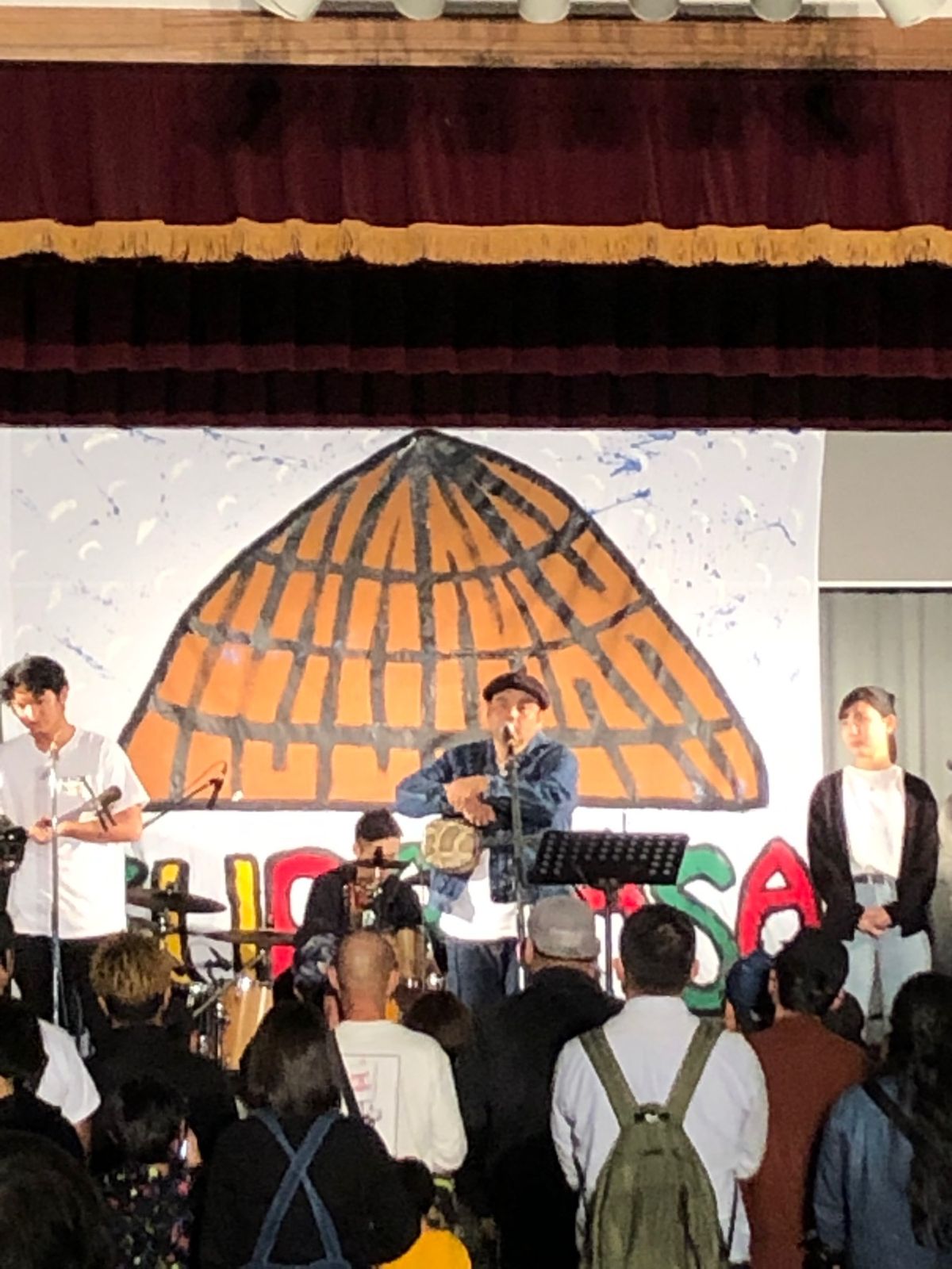 2021年12月30日　晴れ
今日は、BEGIN比嘉栄昇さんの息子さんのバ...