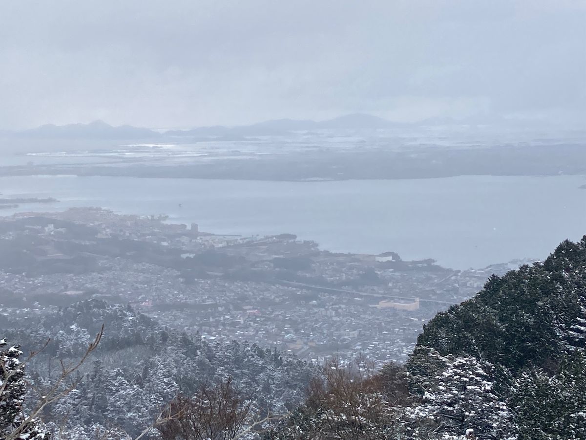 ケーブル延暦寺からの撮影
琵琶湖見えへん。
肉眼ではうっすら見えてる