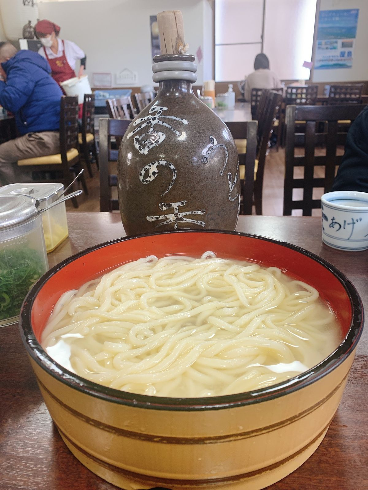 大好きな長田in香の香は外せない。

高屋神社にハワイみたいな一の宮海岸。...