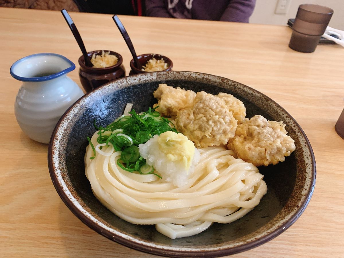 大好きな長田in香の香は外せない。

高屋神社にハワイみたいな一の宮海岸。...