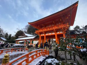 毎年恒例、京都年越し。
大晦日はあまり混んでないから良き☆
でも、今年の大...
