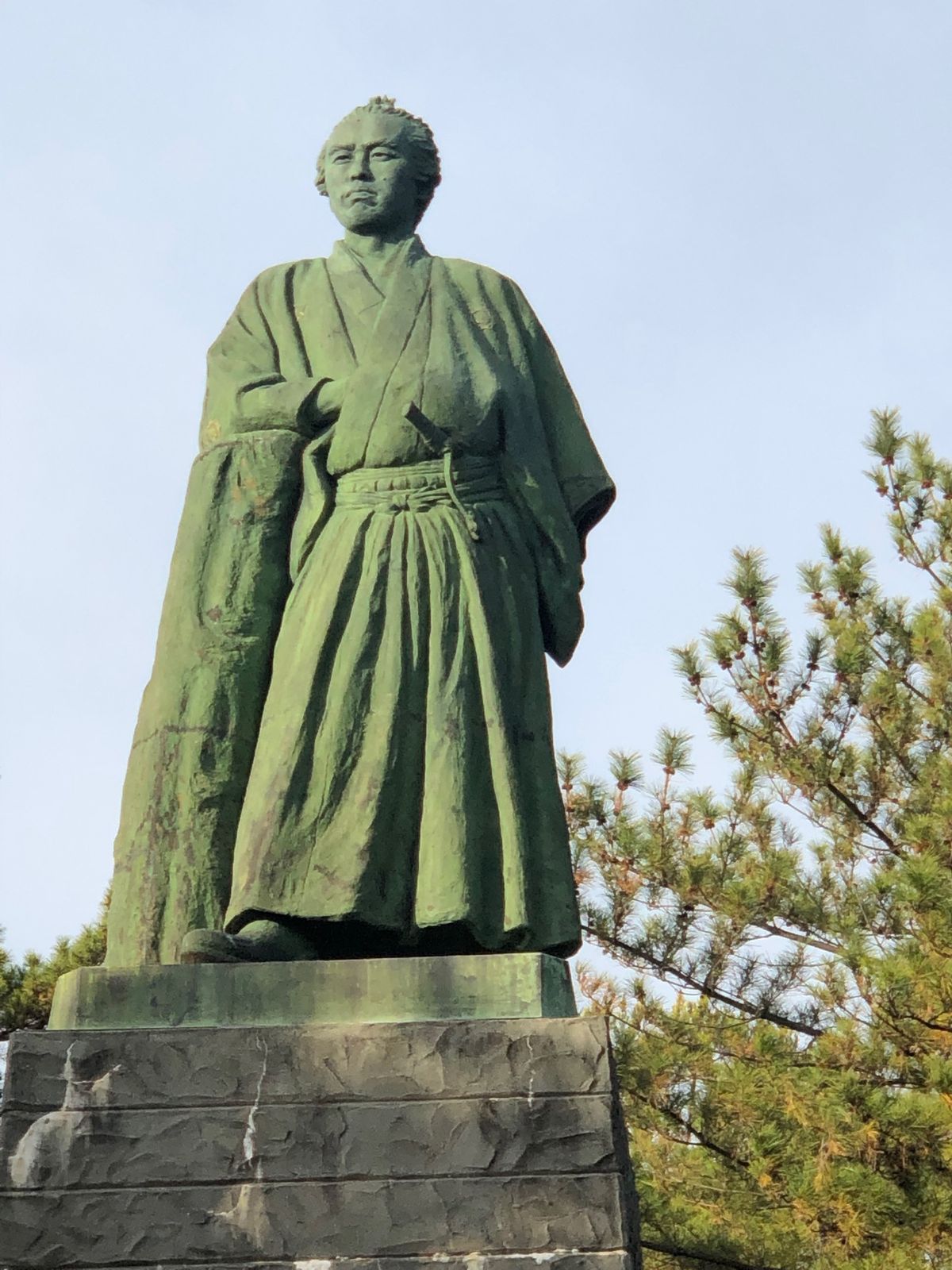 ①高知パレスホテル
②夜のはりまや橋
③桂浜の坂本龍馬像
④高知城