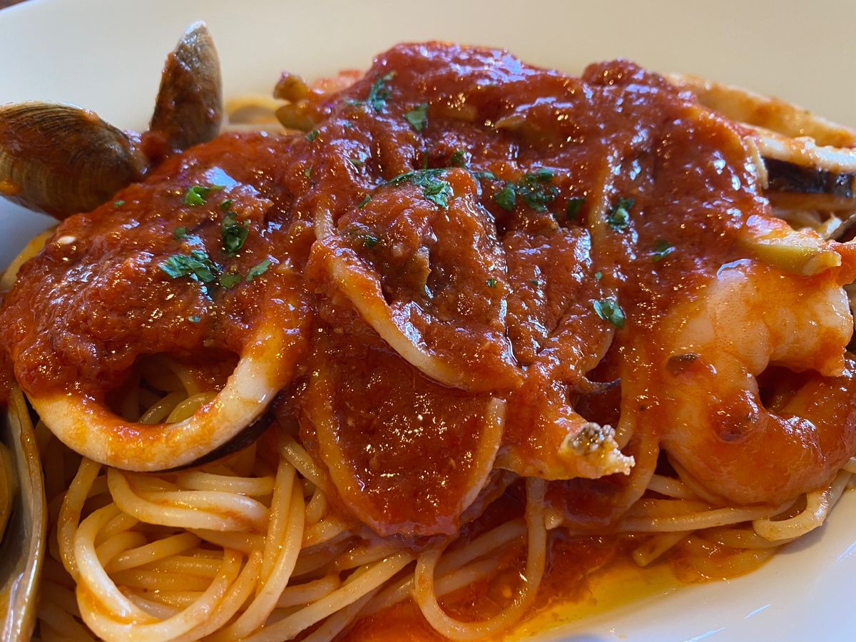 部原海岸にある
ラグタイムさんで
私はシーフードパスタ🍝
友達は勝浦タンタ...