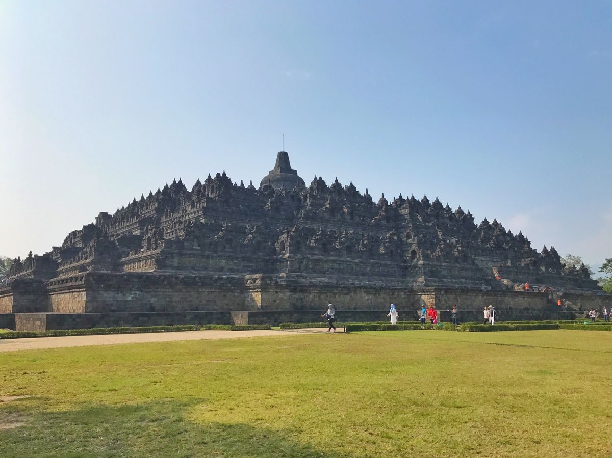 3rd Jul. 2017 pic📷

borobudur temple
...