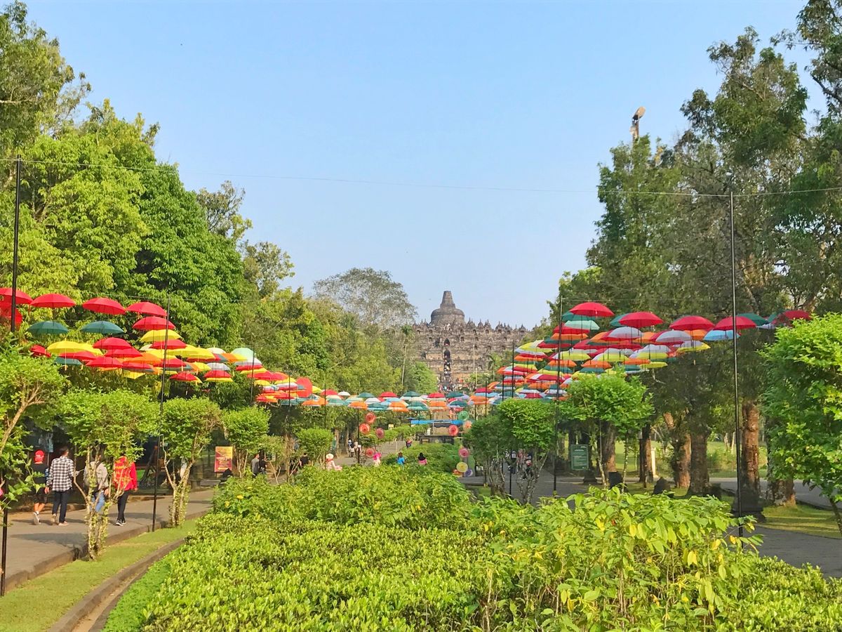 3rd Jul. 2017 pic📷

Borobudur temple ...
