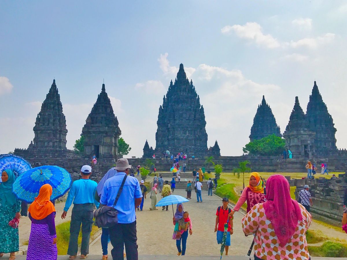3rd Jul. 2017 pic📷

Candi Prambanan 
...