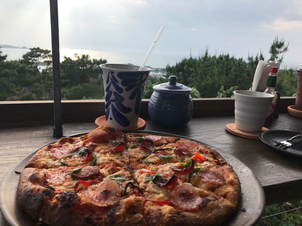 日本・沖縄「沖縄旅行✈️🌺🏖」の写真：土花土花という海が見える開放的なカフェ☕️