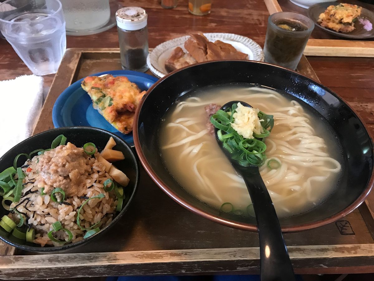 沖縄そばに、アメリカンヴィレッジ🇺🇸