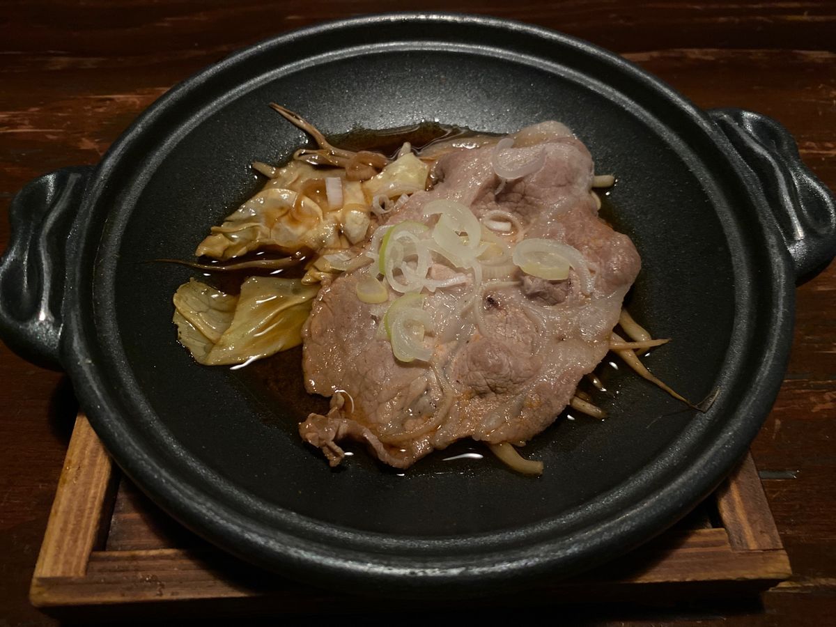 新潟の美味しいものが色々食べられるお店へと。
前回に引き続き、色々食べたの...